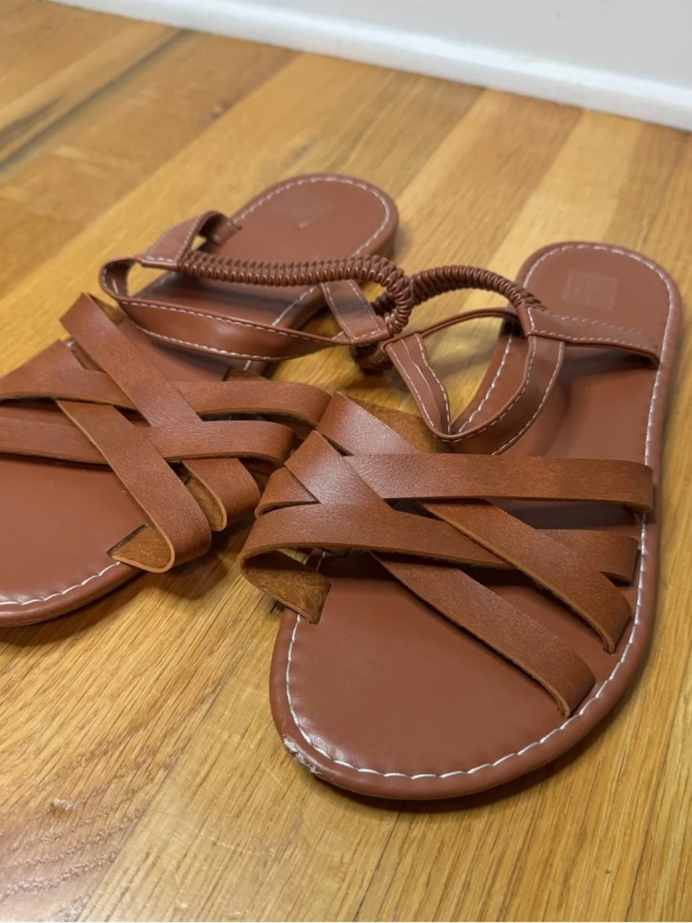 Cognac Strappy Flat Sandals - Criss Cross Slip On. Size 40 (US 9)